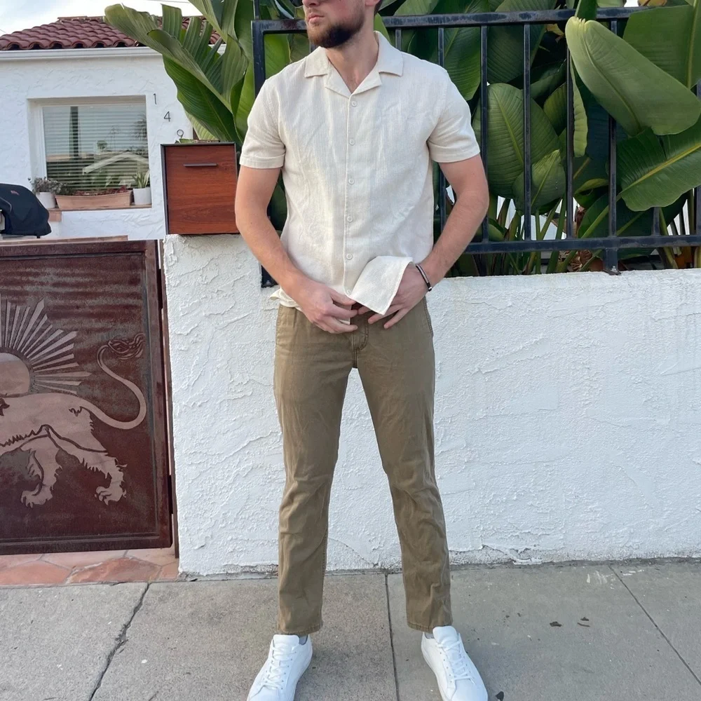 Men’s Levi’s Khaki tan pants 33 x 30